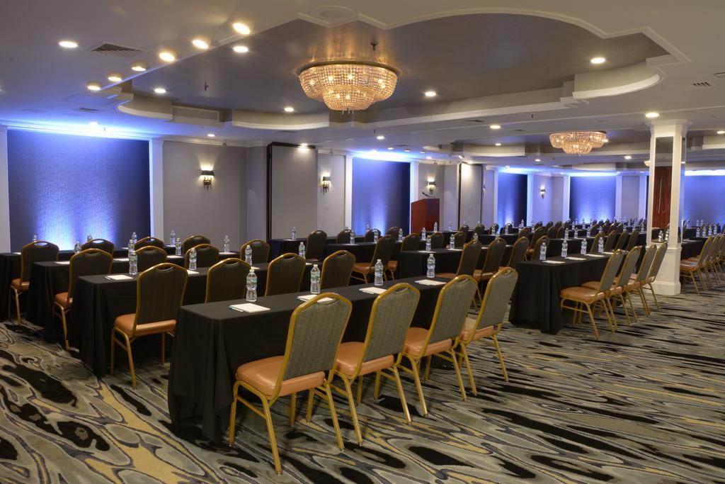 ניו יורק Adria Hotel And Conference Center מראה חיצוני תמונה